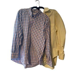 𝅺MEN’S Button Down Shirts x2
